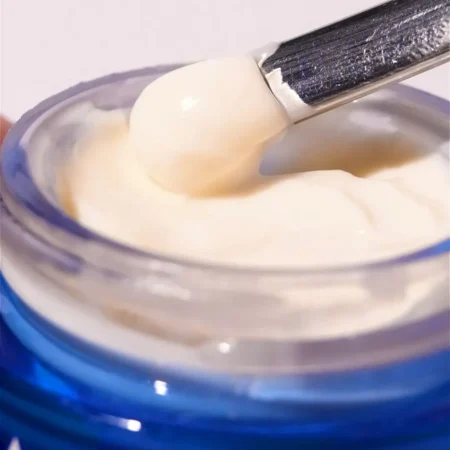 Makris-Eye-Cream-Texture-Thumb