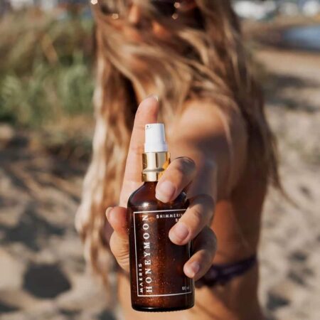 Makris-Shimmering-Body-Oil-08